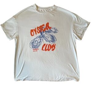White Graphic T-Shirt with Oyster Club Design Sz XL